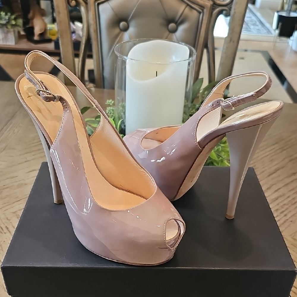 Giuseppe Zanotti Size 7.5 Nude Peep Toe Platform Heels 37.5